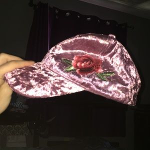 Velvet material pink hat with rose 🌹